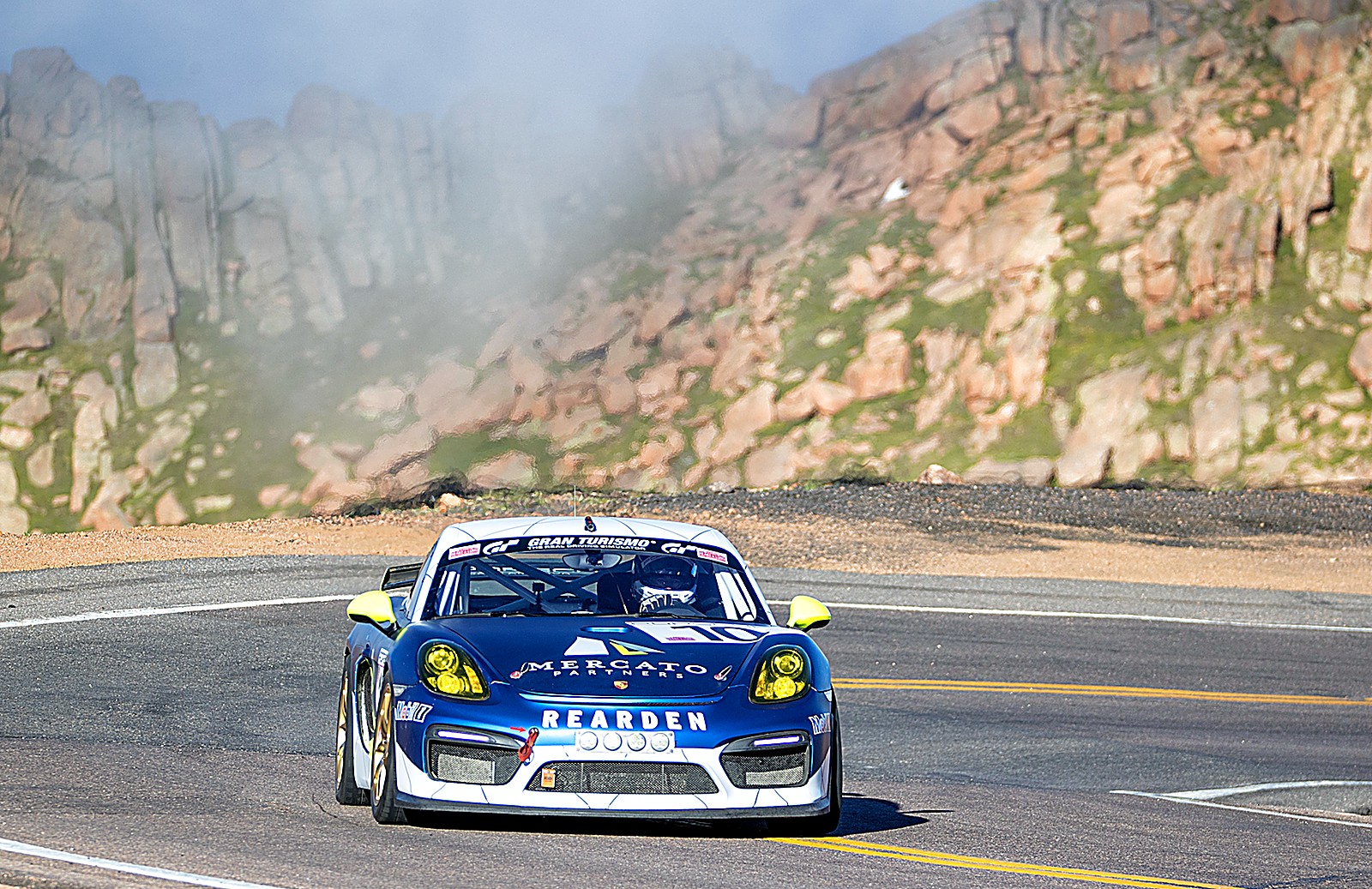 Porsche Cayman GT4 Clubsport No. 10 at the Pikes Peak International Hill Climb 2018
