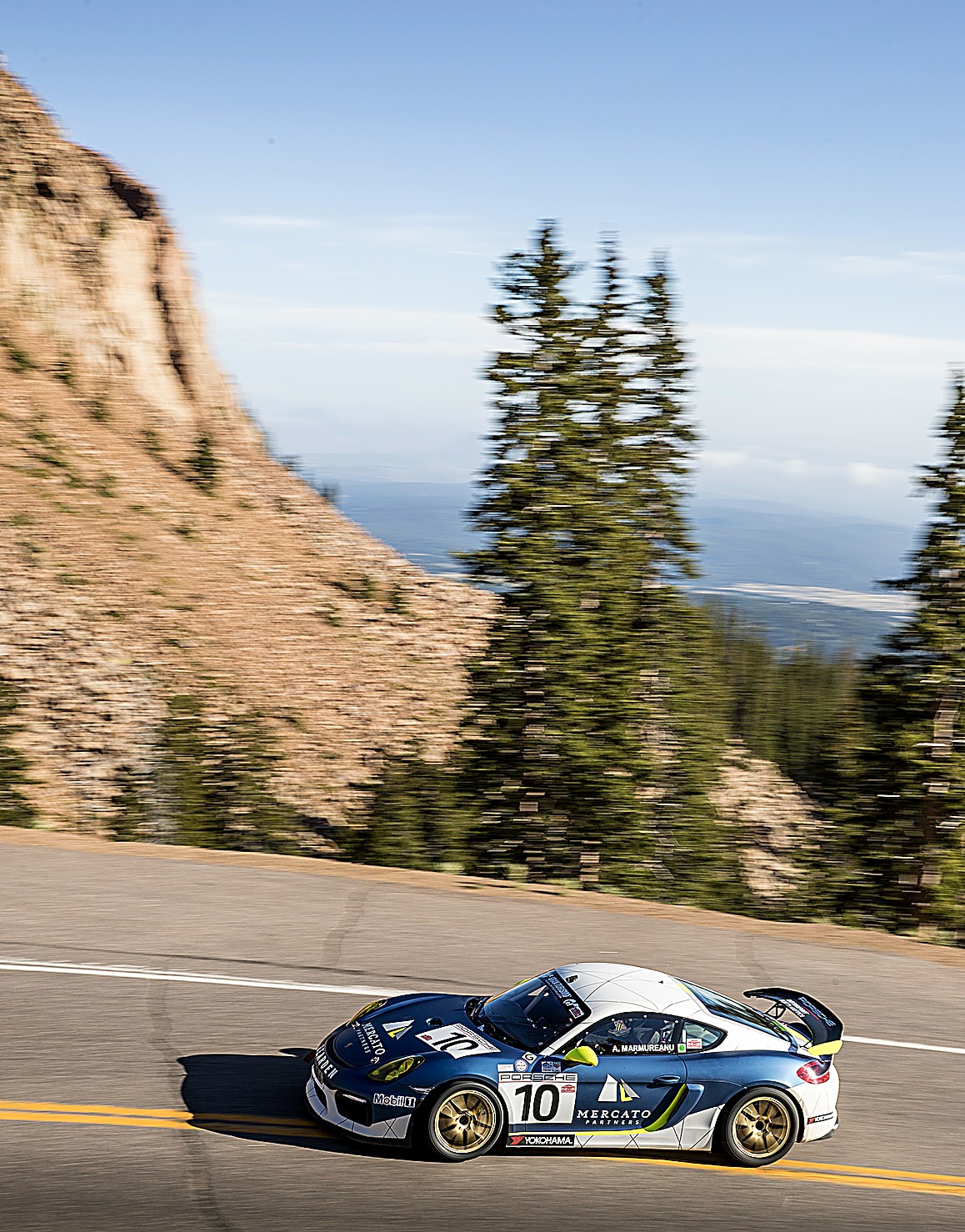 Porsche Cayman GT4 Clubsport No. 10 at the Pikes Peak International Hill Climb 2018