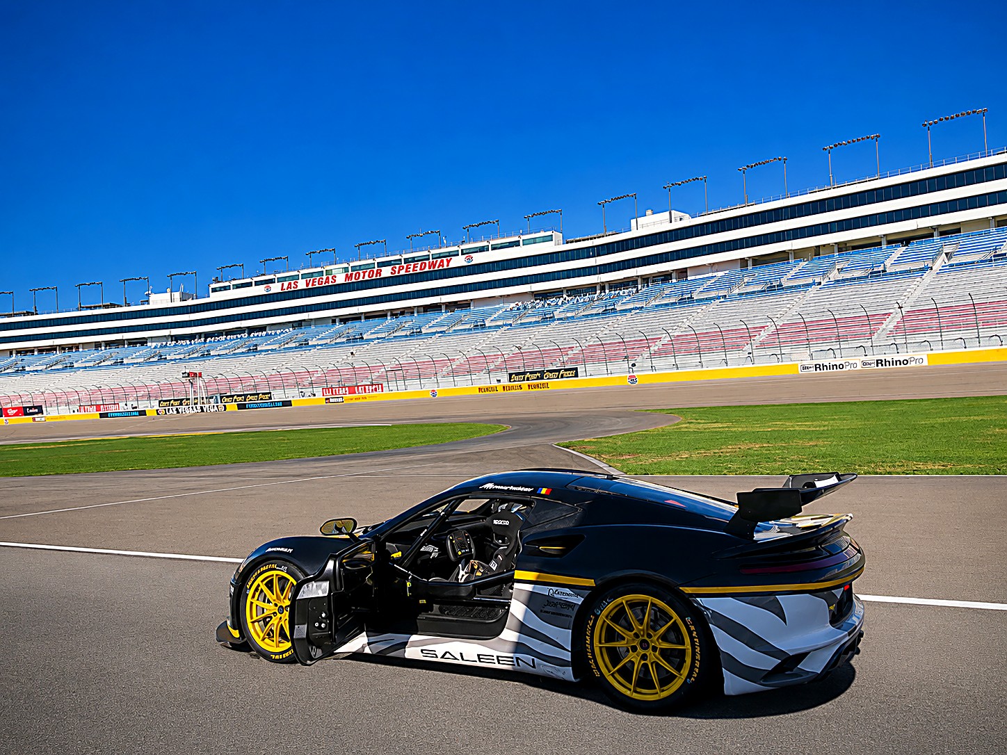 Saleen S1 at the SRO Saleen Cup, Las Vegas 2019