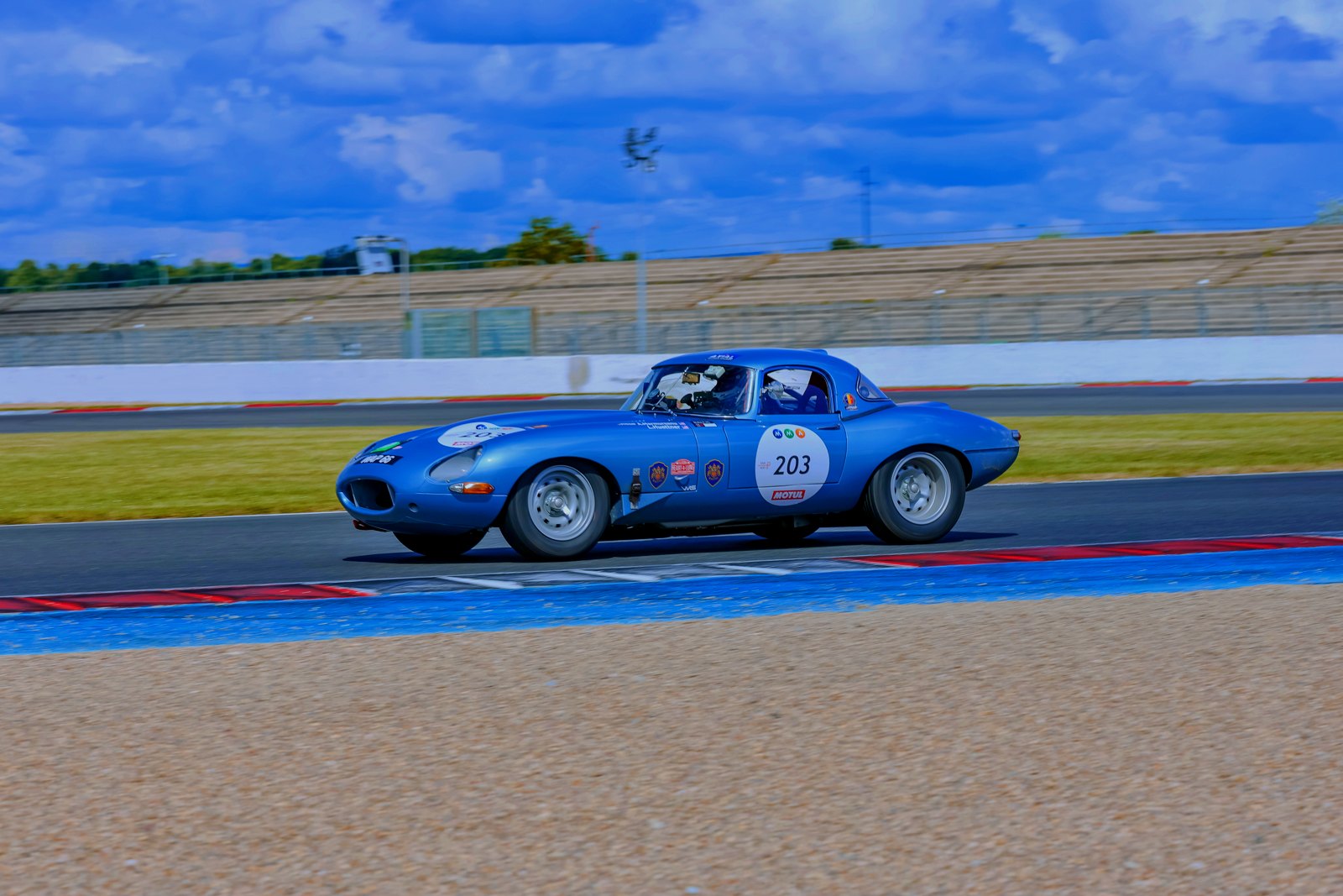 Jaguar E-Type No. 203 on circuit, Tour Auto 2026